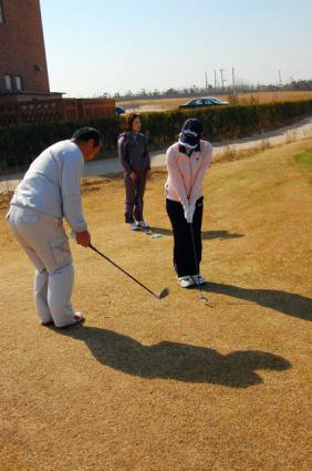 松下さんから指導を受ける参加者